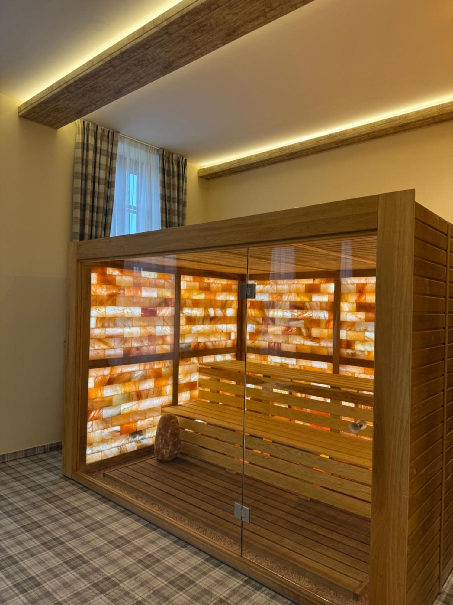 Pannonia 1893 Premium Hotel โชพรอน ภายนอก รูปภาพ